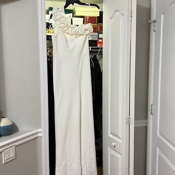 Cream one piece Jumper - Picture 3 of 3